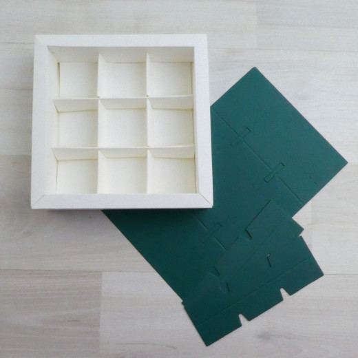 Коробка Арлекин 9 конфет, зеленый