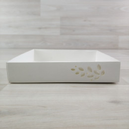 Коробка Имир 16 (160х160х30мм) без разделителей и цветного декора