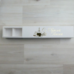 Коробка Этне 5 шубер белый с тиснением 