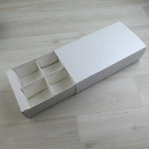 Коробка Эрида 4,7 190х110х55мм белый металлик шубер