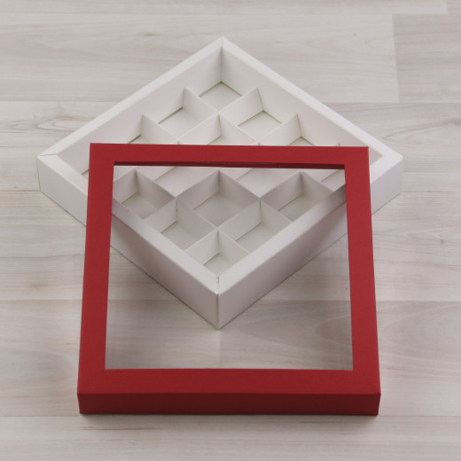 Коробка Паллена 16 с окном красный