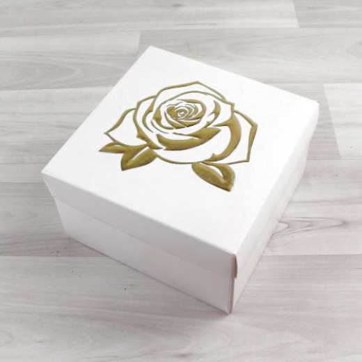 Коробка Атлас, белый, с рельефным тиснением 