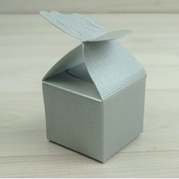 Коробка бонбоньерка 