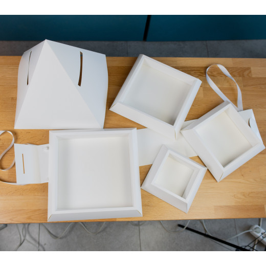 Коробка Пирамида белая