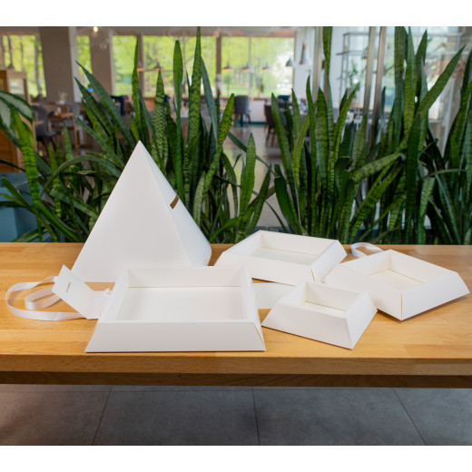 Коробка Пирамида белая