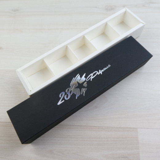 Коробка Этне 5 шубер черный с тиснение Звезда неон