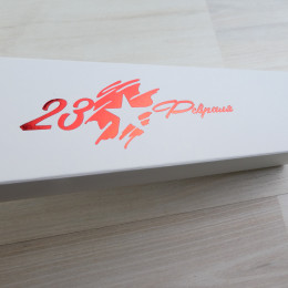 Коробка Этне 5 шубер белый с тиснением Звезда красный