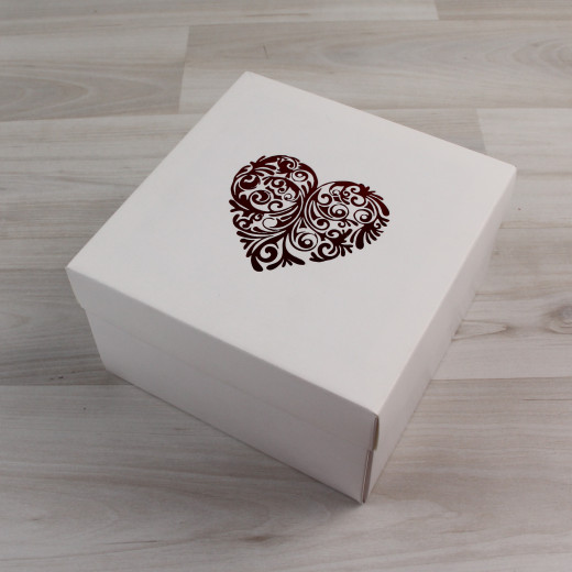 Коробка Атлас белый с тиснением 