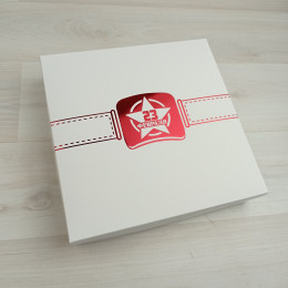 Коробка Элара 16 белый с тиснением 