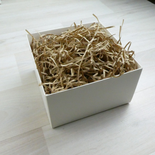 НАПОЛНИТЕЛЬ бумажный 50г темно-коричневый гладкий