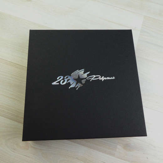 Коробка Паллена 16 черный с тиснением 