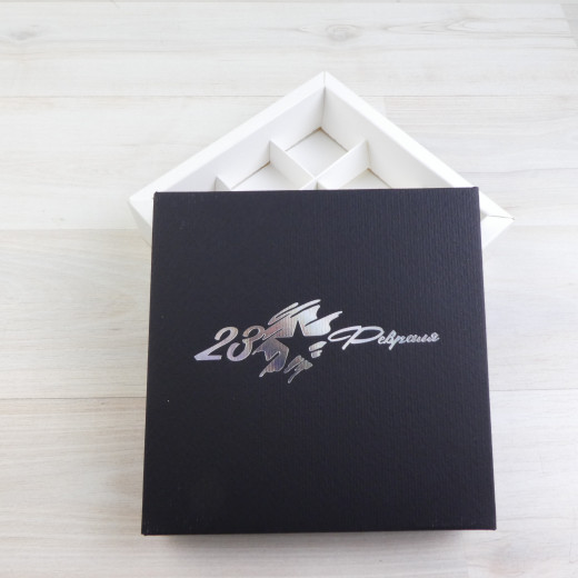 Коробка Паллена 9 черный с тиснением 